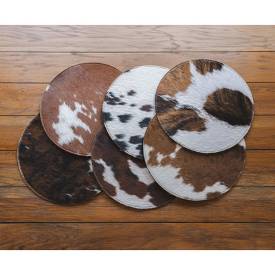 Cowboy Chic: ensemble de vaisselle rond en cuir de vache tricolore pour les maisons d'inspiration occidentale