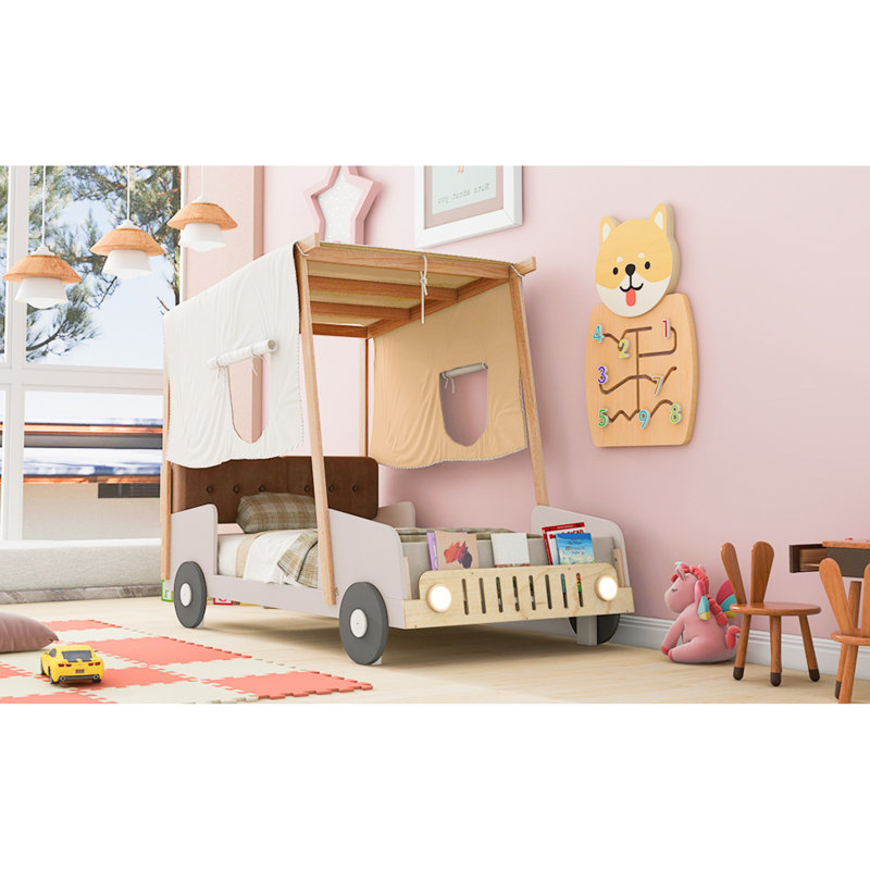 Chambre d'enfant fantaisiste en bois massif