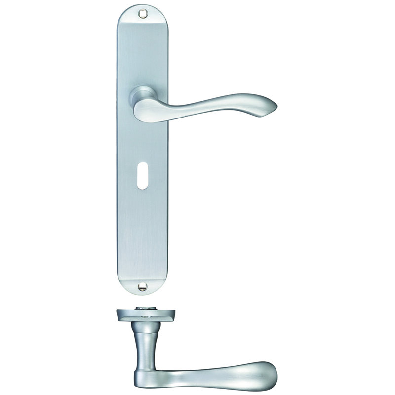 Arundel Lock Right Hand Door Handle, Satin Chrome