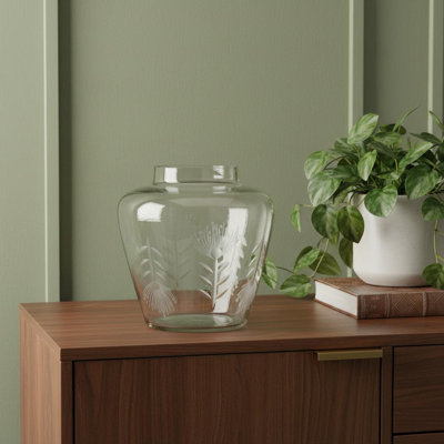 Vase en verre gravé à l'urne