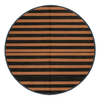 Tapis noir à rayures horizontales lavable à la machine