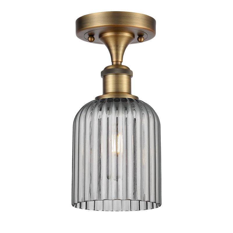 Plafonnier semi-encastré 1 lumière 5 po Ballston - Adriena, Laiton brossé, Gris fumée clair