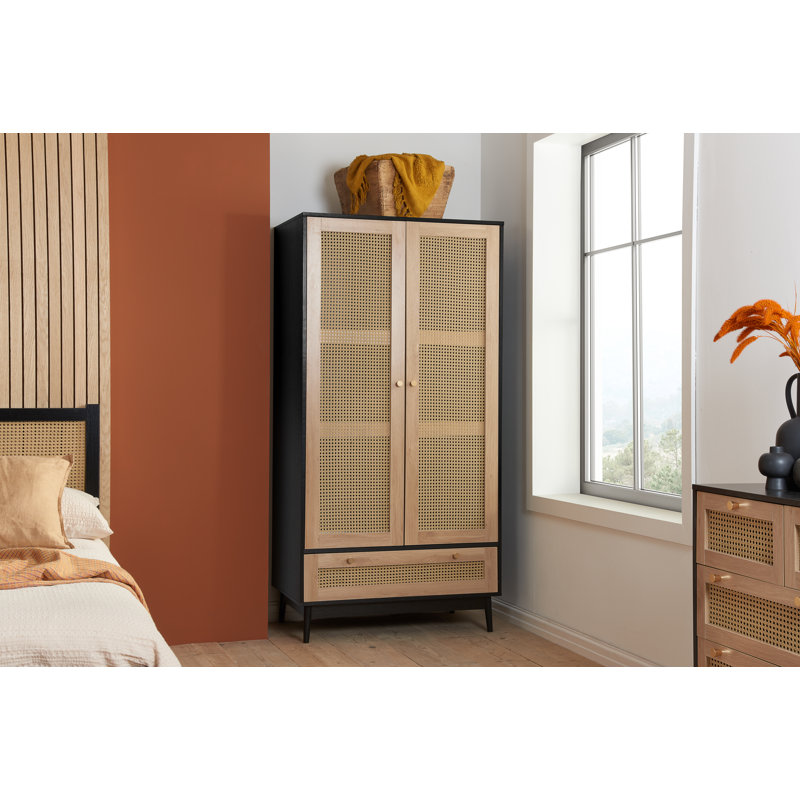Croxley Piece Bedroom Set, Black