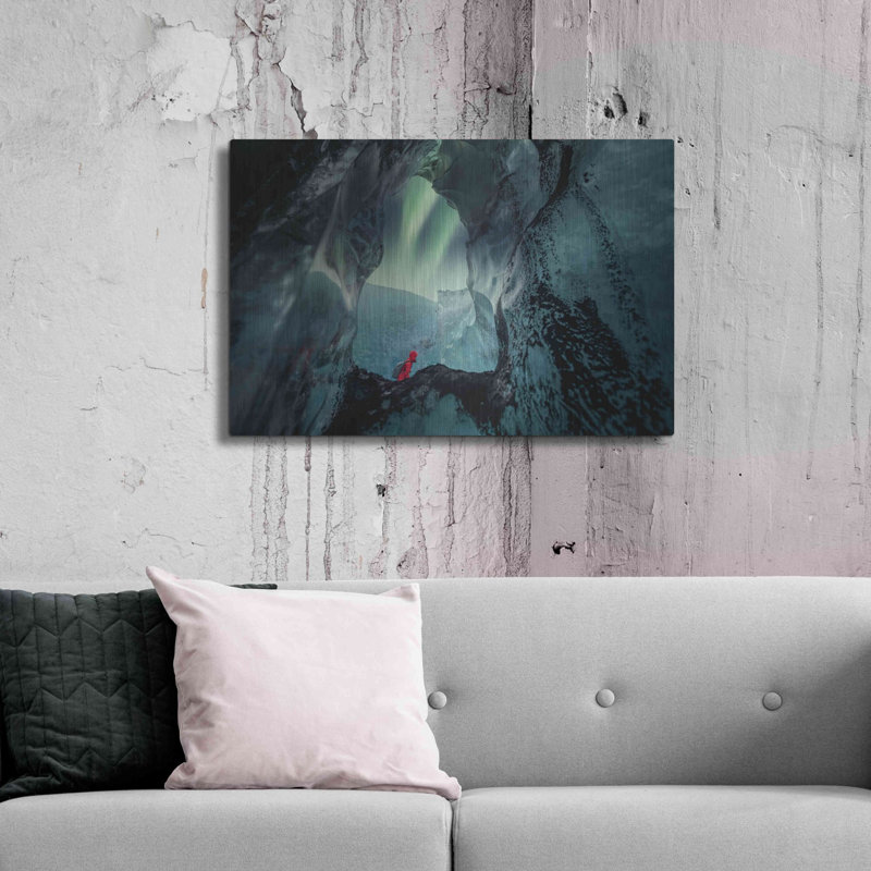 «Northern Lights Aurora Borealis Over Glacier Ice 2» par Luxe, H 24 po x l 36 po