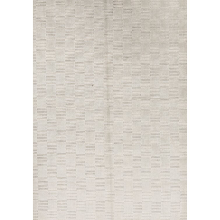 Hand-Knotted High-Quality Silver Area Rug