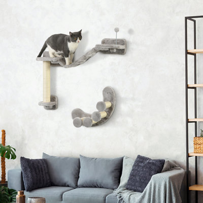 Elimelech Scratching Post