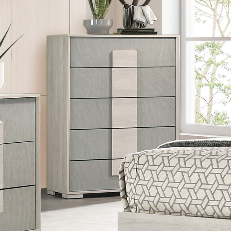 Commode à tiroirs en queue d'aronde de style contemporain avec glissières en métal au centre et fabrication durable pour le rangement et l'organisation de la chambre à coucher