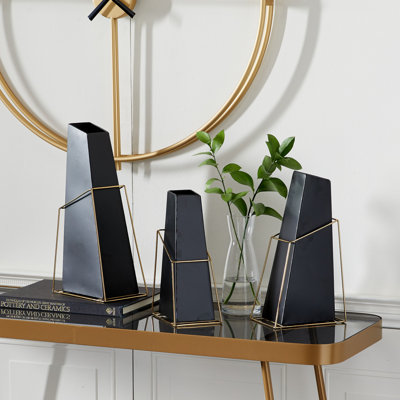 Ensemble de 3 vases de table en métal noirs