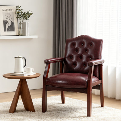 Chaise de réception avec accoudoirs capitonnés et structure en bois massif