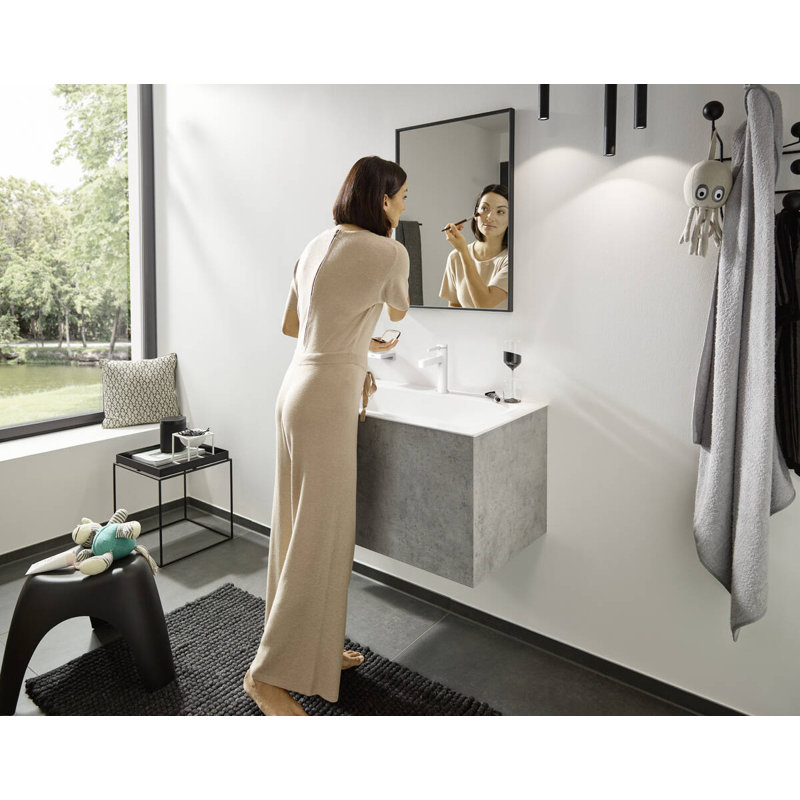 Finoris Single-Hole Faucet with Pop-Up Drain, Matte White