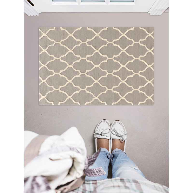 Tapis gris touffeté à la main Marisela, Rectangle 1 pi 10 po x 2 pi 10 po