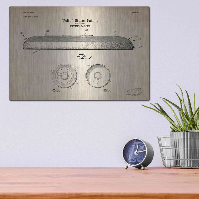17 Stories «Flying Disc Blueprint Brevet Parchment», art mural en métal, H 12 po x l 16 po