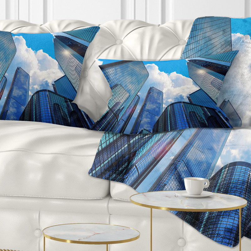 Coussin lombaire à immeubles d’affaires surélevé cityscape