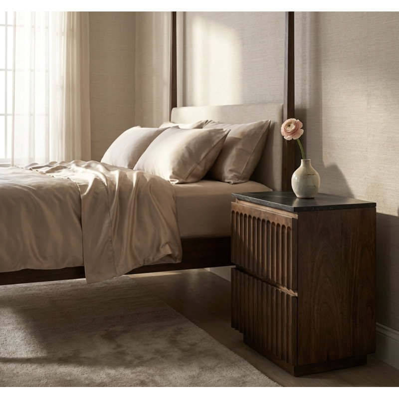 Quinn 18" Wide Mini Nightstand