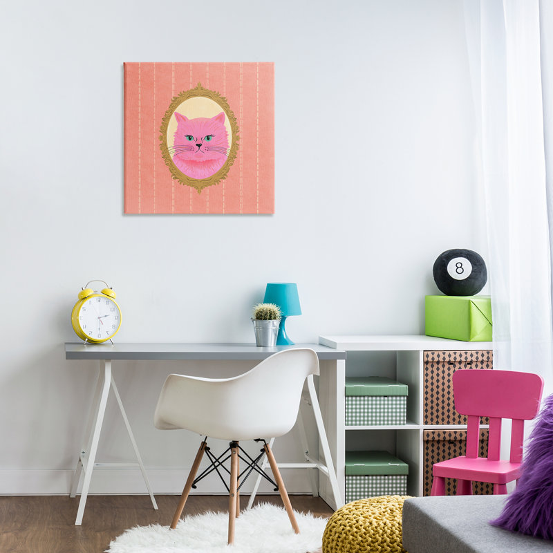 «Pink Cat Portrait» par Carrie Cantwell, H 24 po x l 24 po