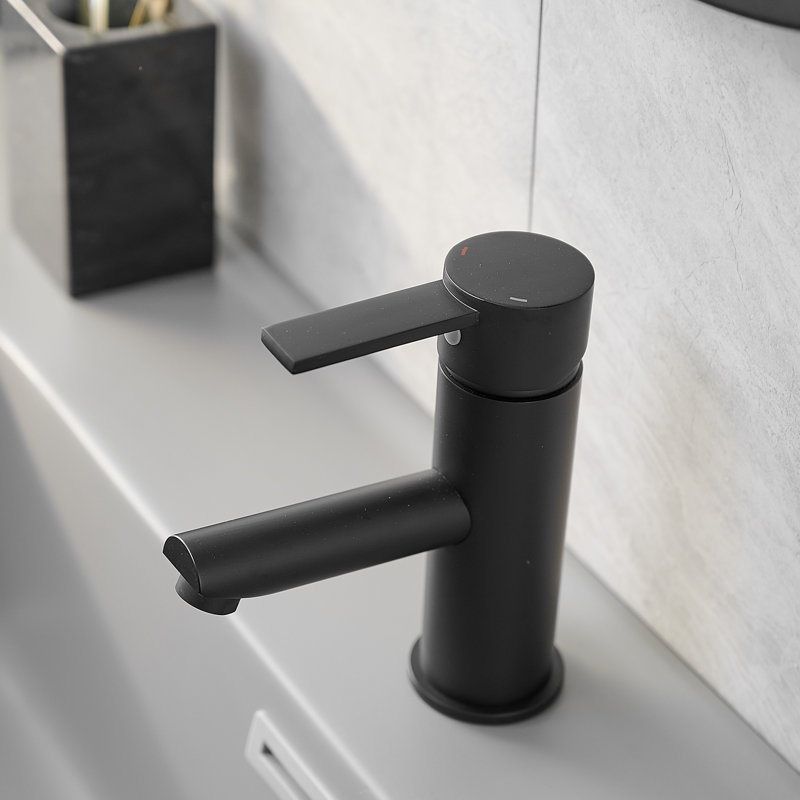 Unique Design Single Hole Single Handle Bathroom Faucet