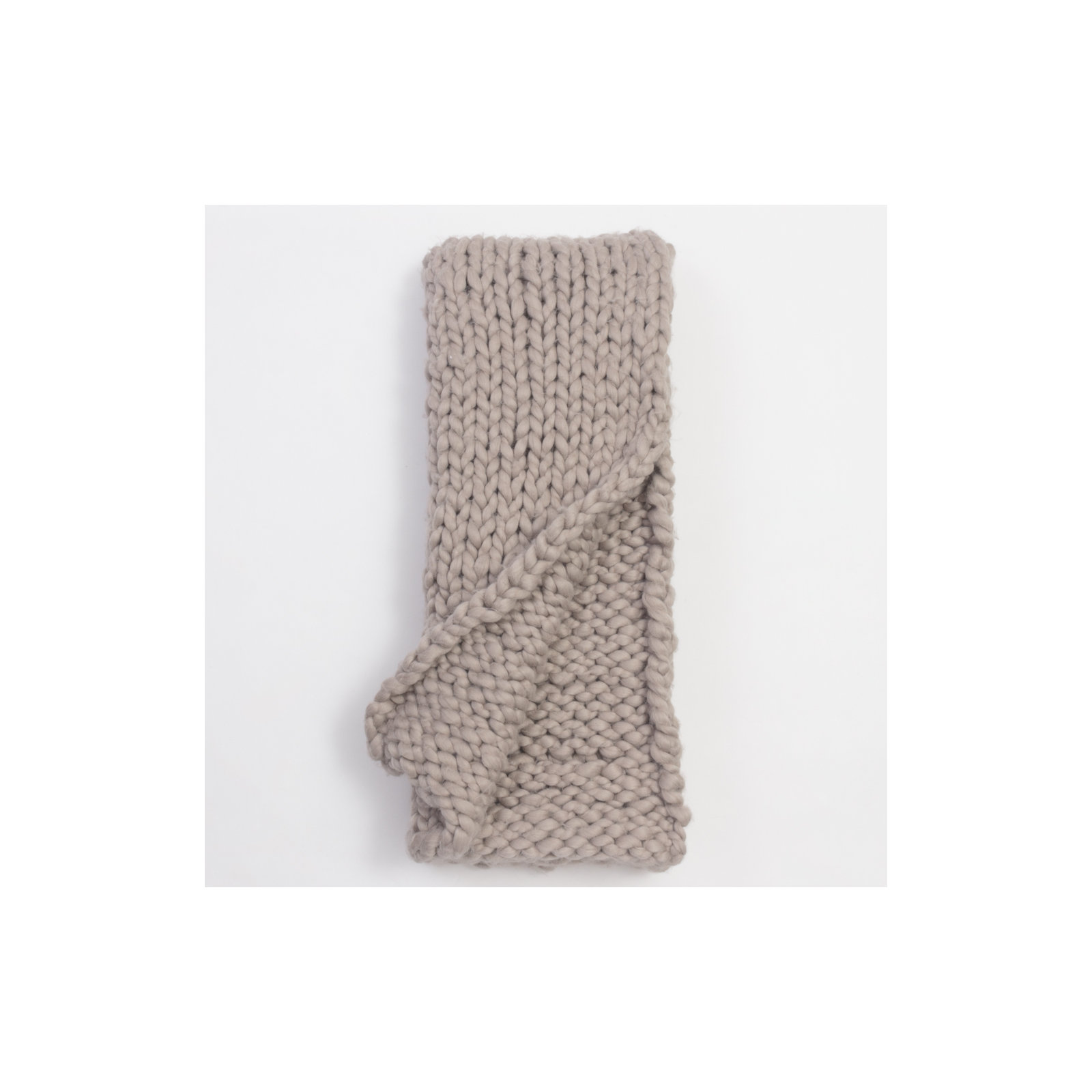 Geri Chunky Knit Throw Blanket, Platinum Gray