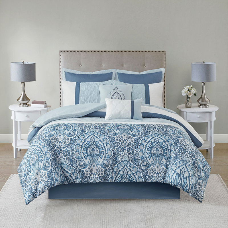 Queen 8 Piece  Comforter Set