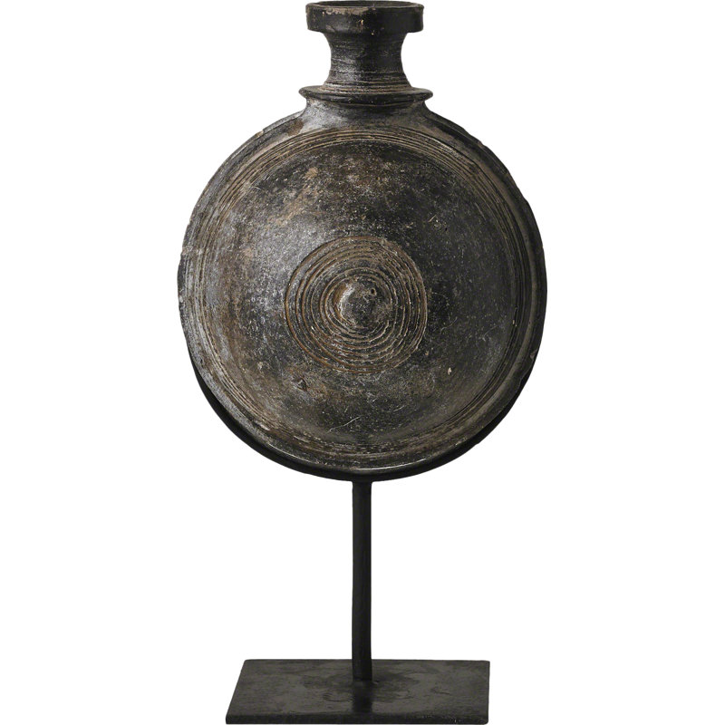 Pot à eau Antique, H 17 po x l 8 po x P 8 po