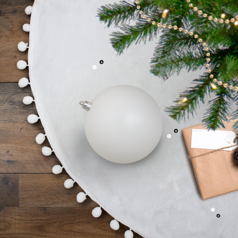 Ornement boule de Noël blanc mat incassable 4 po (100 mm)