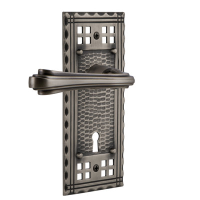 Craftsman Plate Passage (Hall & Closet) with Decorative Keyhole and Fleur Lever