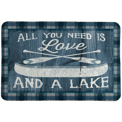 Tapis en mousse à mémoire de forme Gian Up North Lake Love par Laural Home
