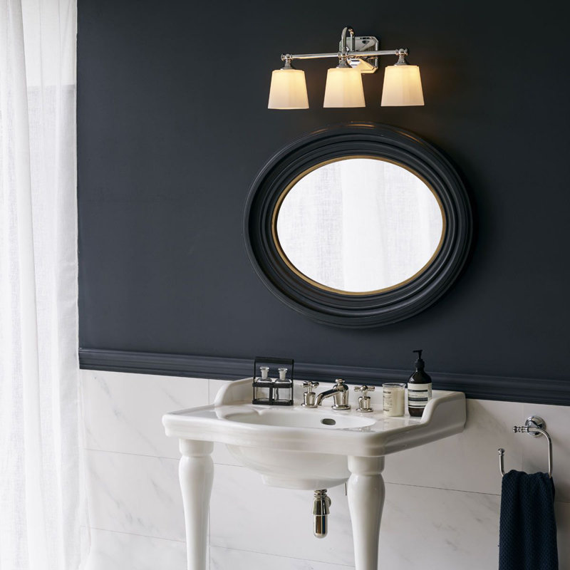 Bachmann 3 - Light Dimmable Vanity Light