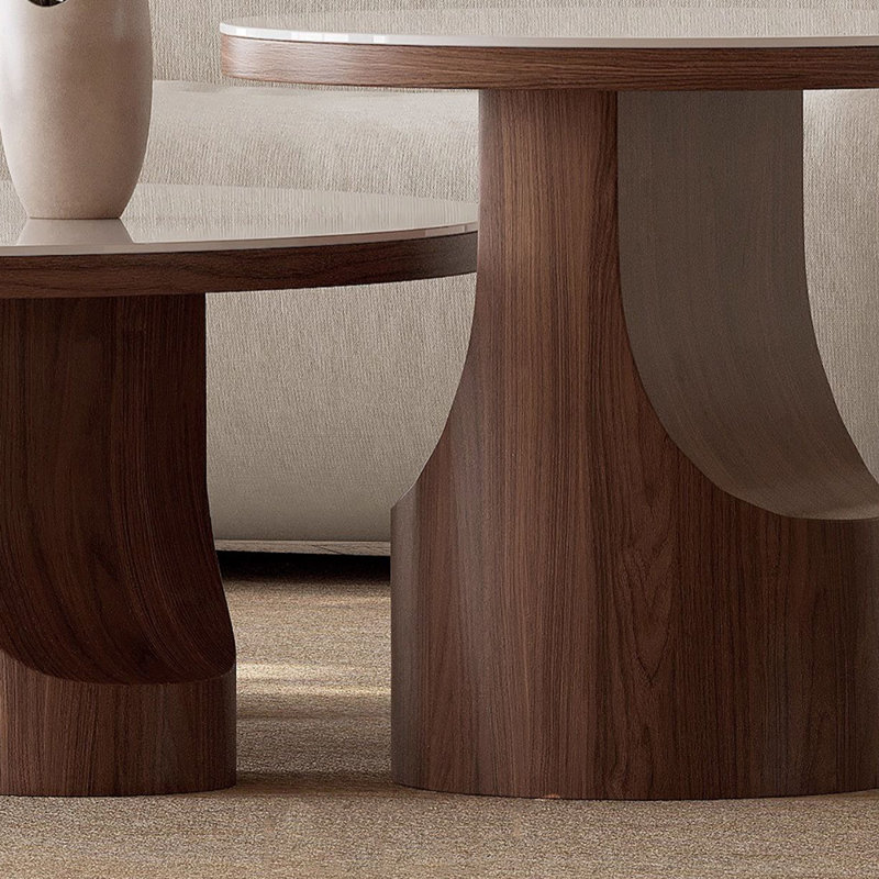 Table à thé de style italien.