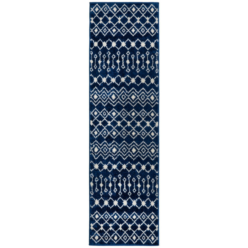 Geometric Indoor Rug, Runner 2' x 7'
