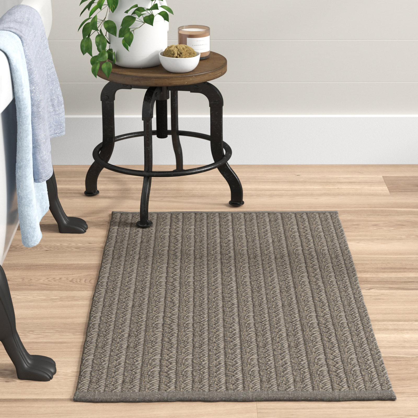 Cullen Gray Hand-Woven Outdoor Rug, Rectangle 2' x 3'