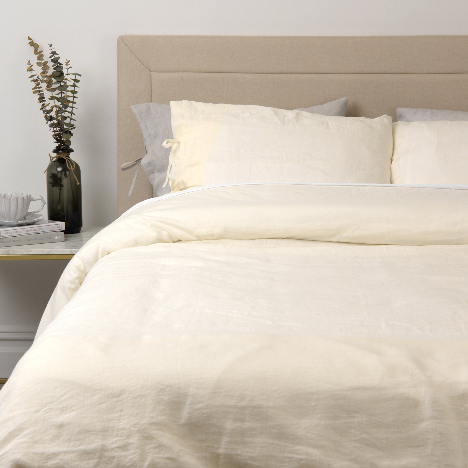 Ginesta Duvet Cover Set, King Duvet Cover + 2 King Shams, Ivory