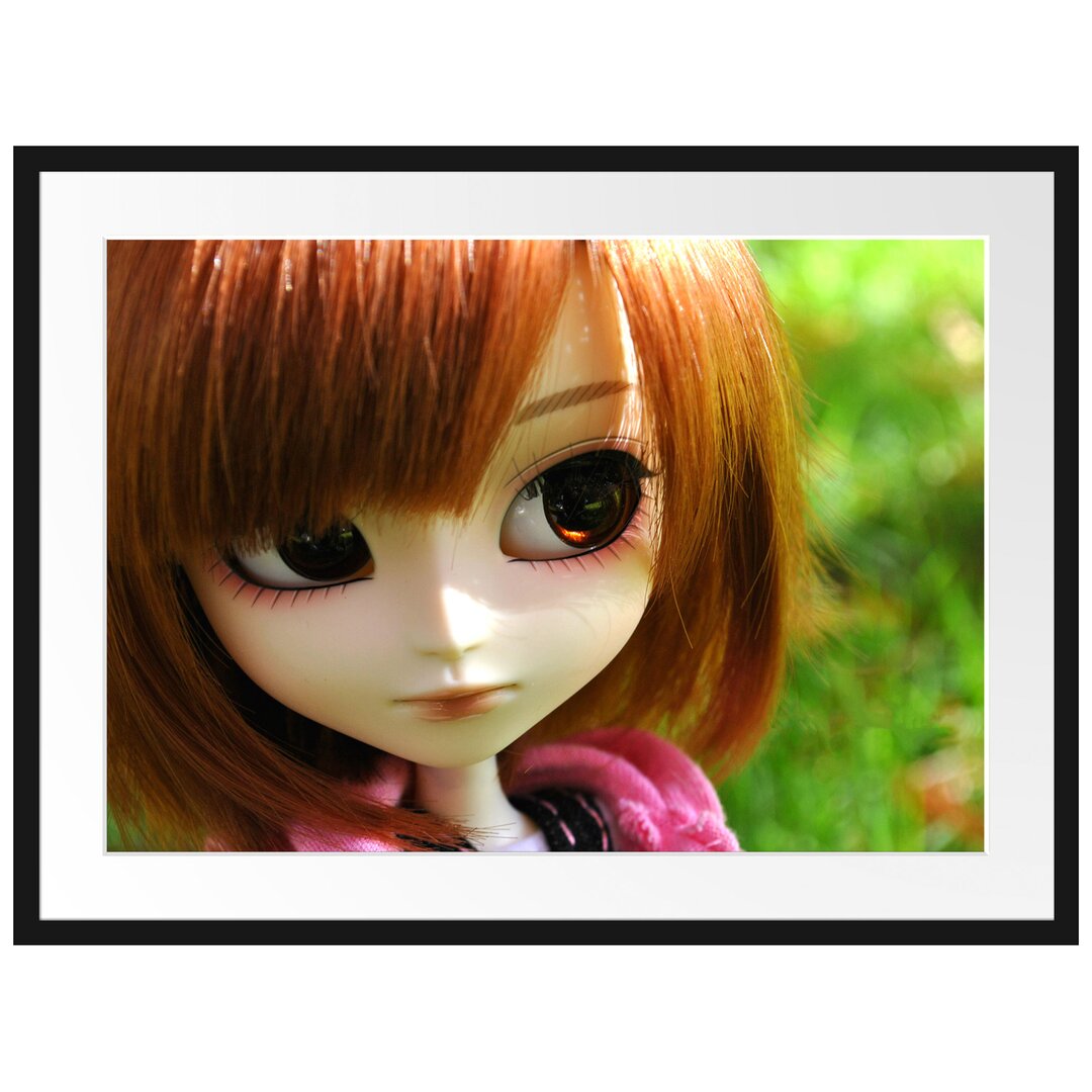 Gerahmtes Poster Pullip-Püppchen auf Sommerwiese