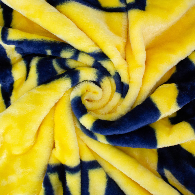 Michigan Wolverines Yellow and Blue Knitted Fleece Throw Blanket
