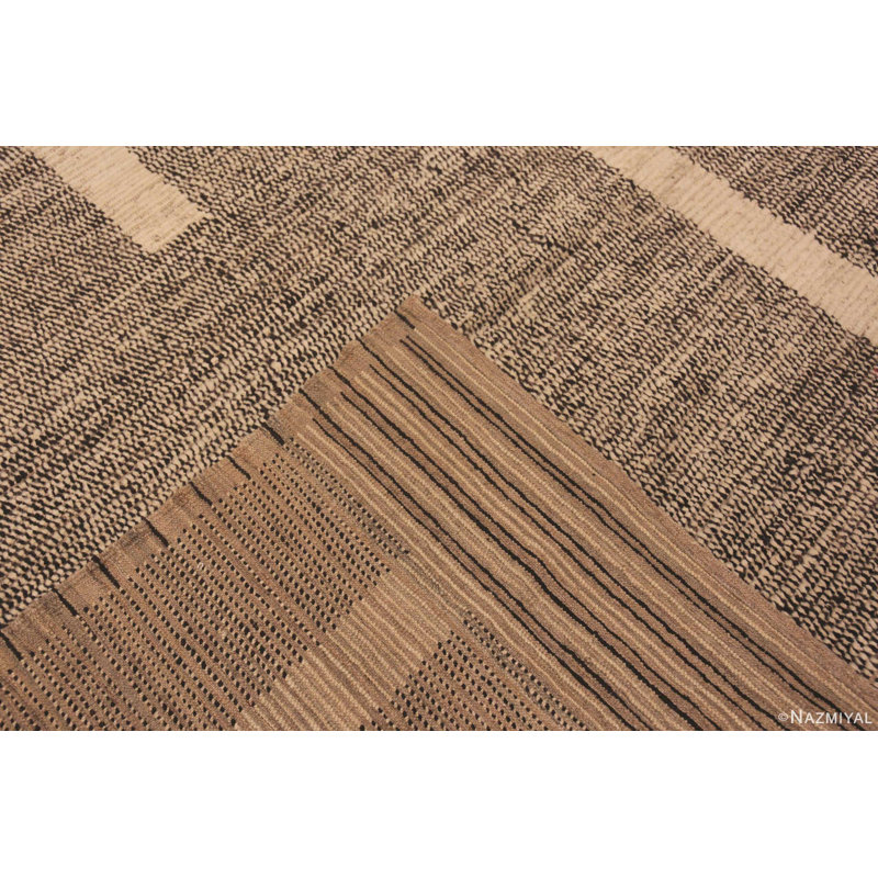 Grand tapis contemporain asiatique brun chic