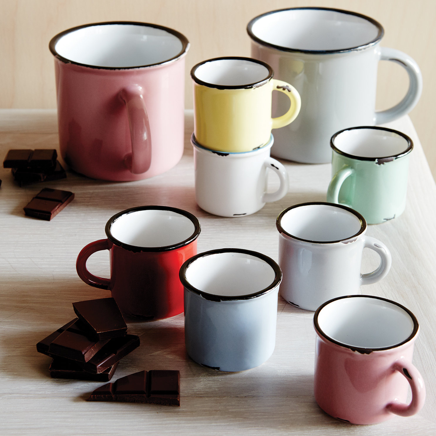 Tinware Stoneware Mug, Red/White/Green/Black