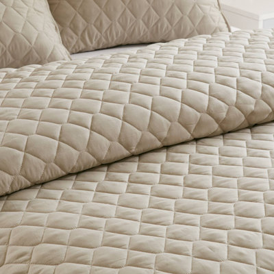 Contemporary Design Comforter Set