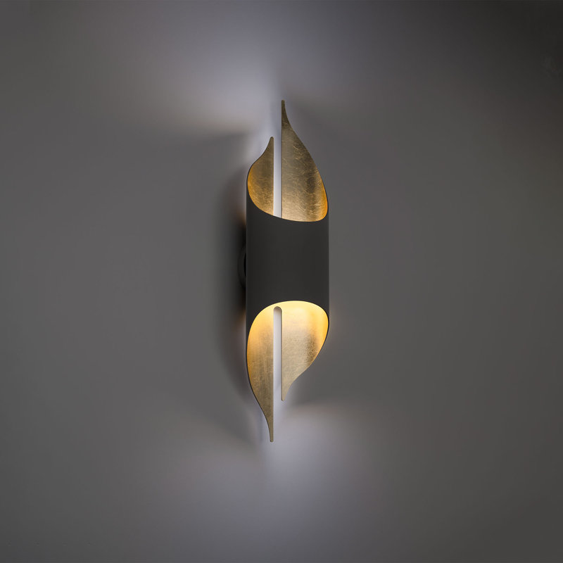 Clasp Dimmable LED Wall Sconce, 3000K Color Temperature