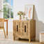Buffet Mid-Century moderne avec design ajouré sculpté et tablette de rangement réglable-1554201629