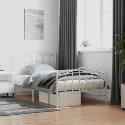 Afia Metal Bed
