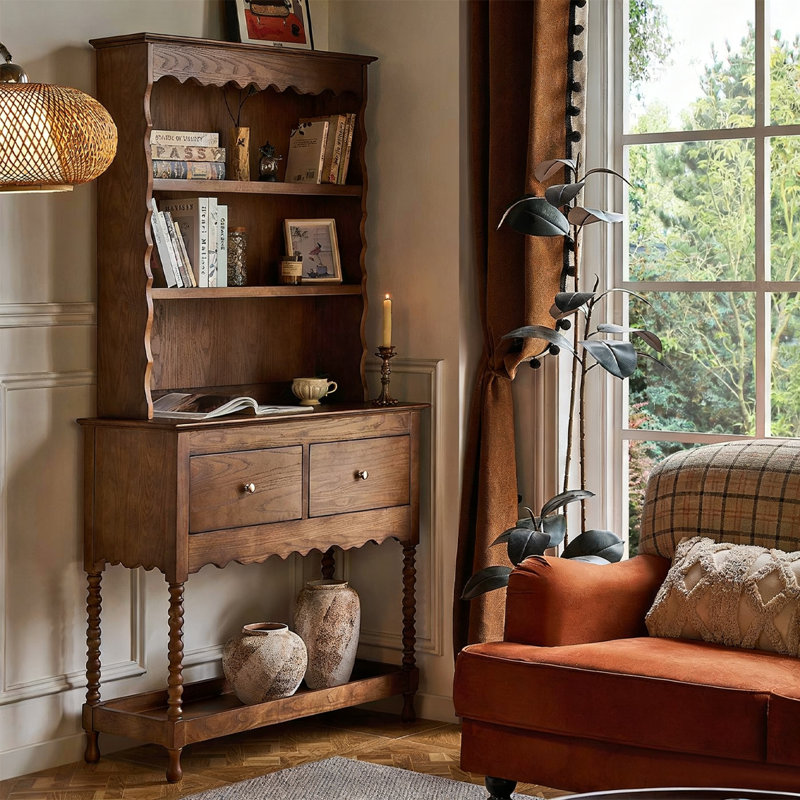 Buffet en bois massif brun noisette