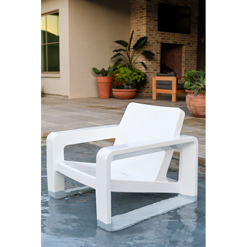 Deck Outdoor Lounge Chair, Highcloud White