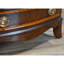 Commode à bandes en acajou
