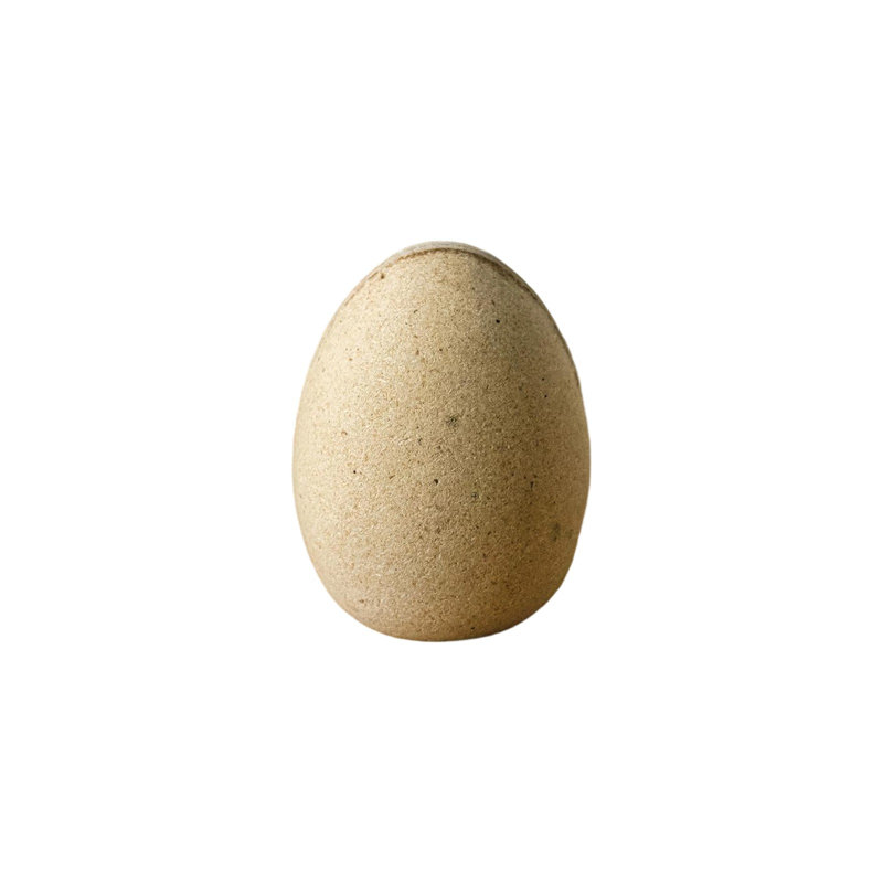 Œuvre de Pâques en bois brut, A