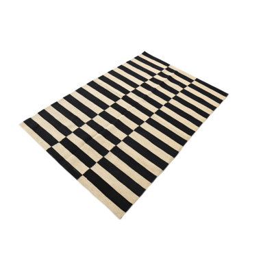 Tapis noir et blanc Orta