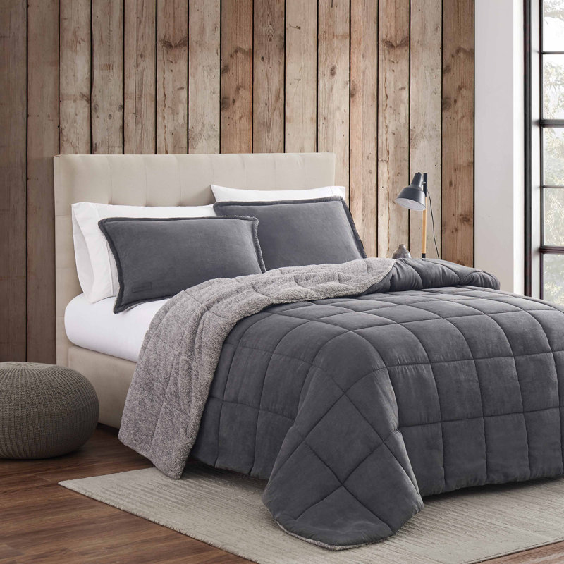 Eddie Bauer Reversible Microsuede Comforter Set, Full/Queen Comforter + 2 Shams, Grey