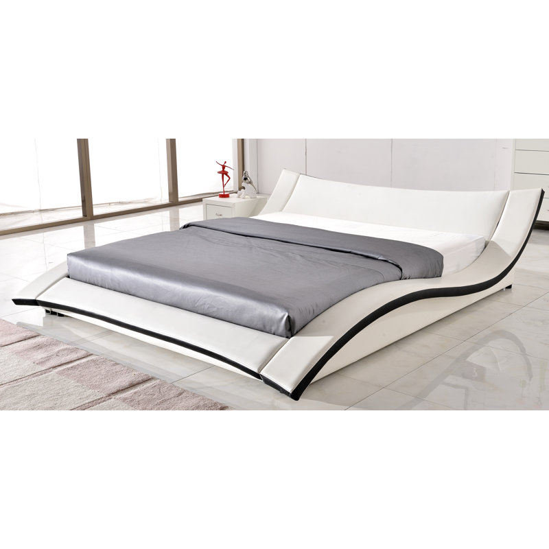 Harvard Upholstered Sleigh Bed, Queen