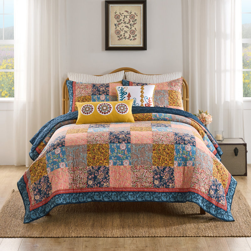 Greenland Home Fashions Tangier Multi 3-Piece Reversible Quilt Set, King
