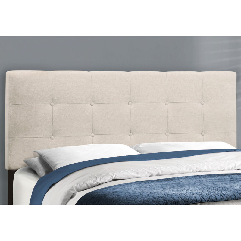 Lit transitionnel beige pour appartement et grand lit avec pieds en tissu d'ameublement en lin doux