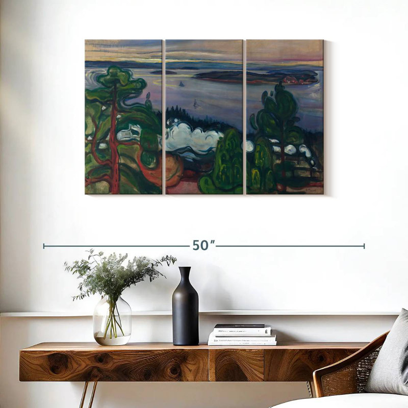 Avery Train Smoke, 24" H x 38" W