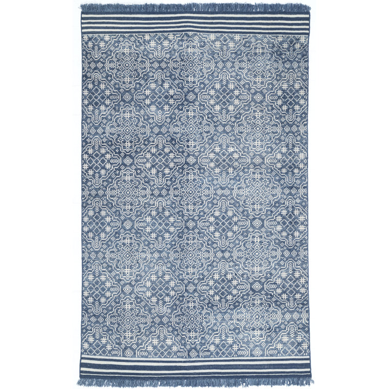 Bovina Geometric Area Rug in Navy/White, Rectangle 5' x 8'